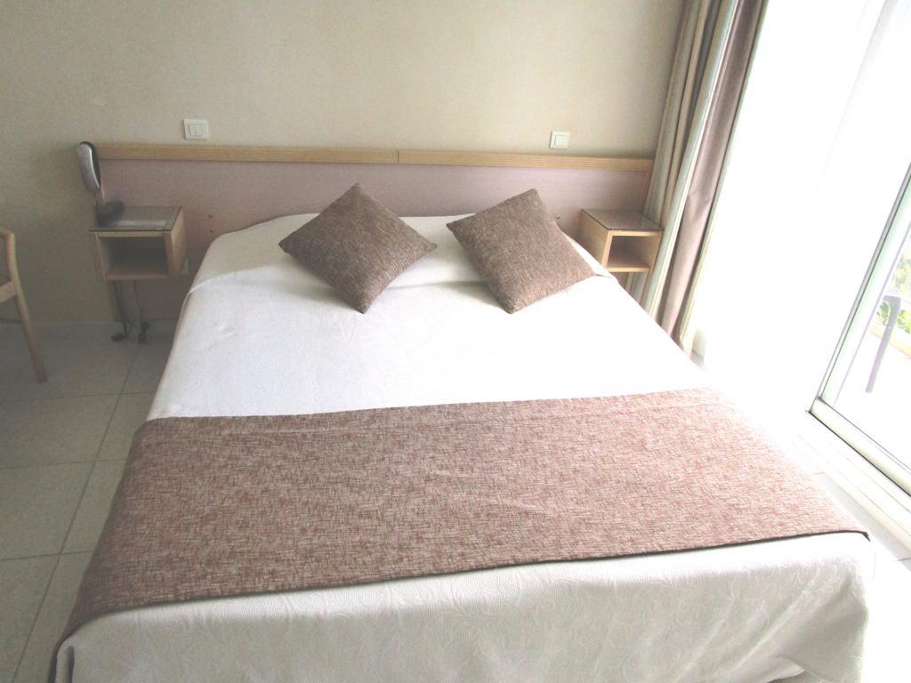 Hotel Azur Bord De Mer ラ・グランド・モット エクステリア 写真