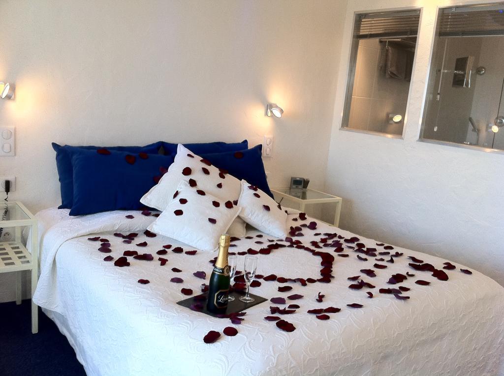 Hotel Azur Bord De Mer ラ・グランド・モット エクステリア 写真